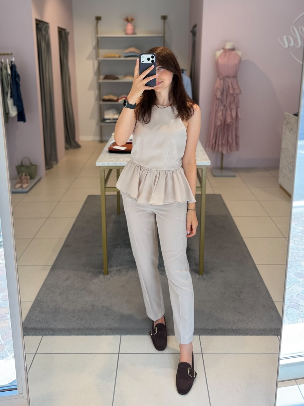 Completo top e pantalone sabbia