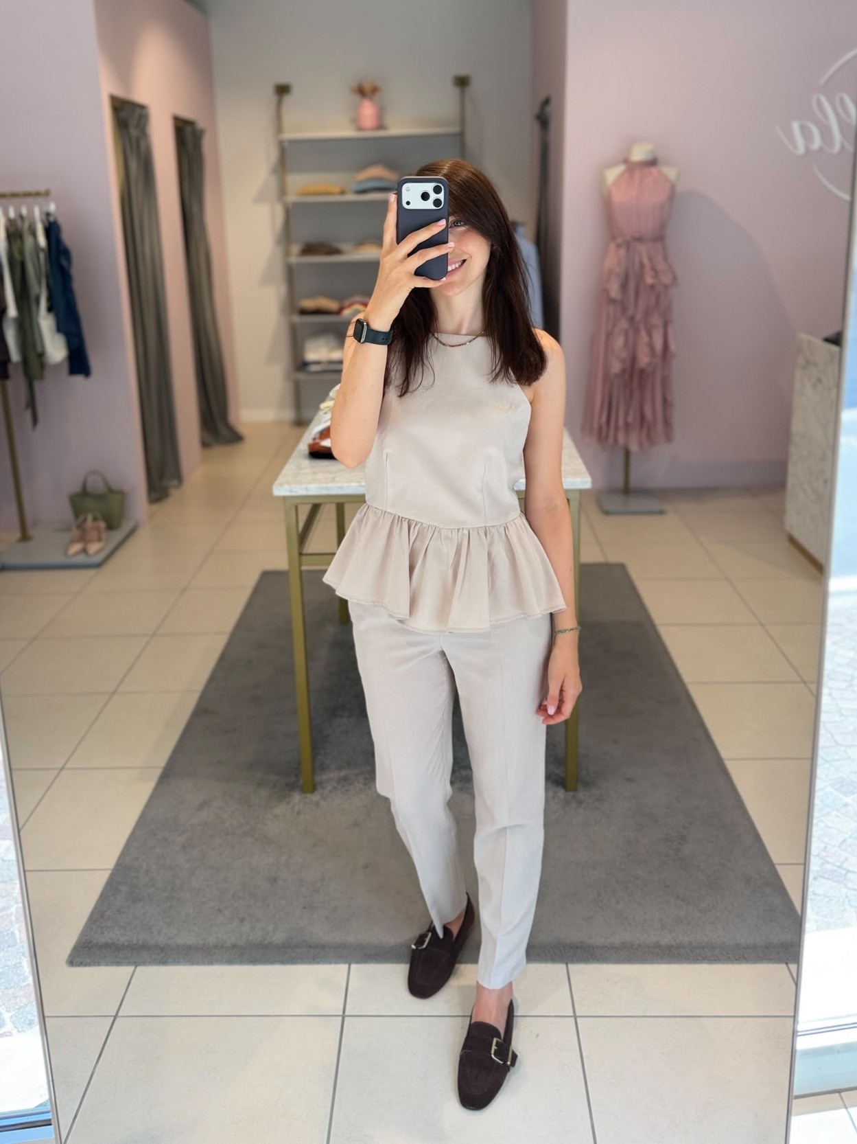 Completo top e pantalone sabbia