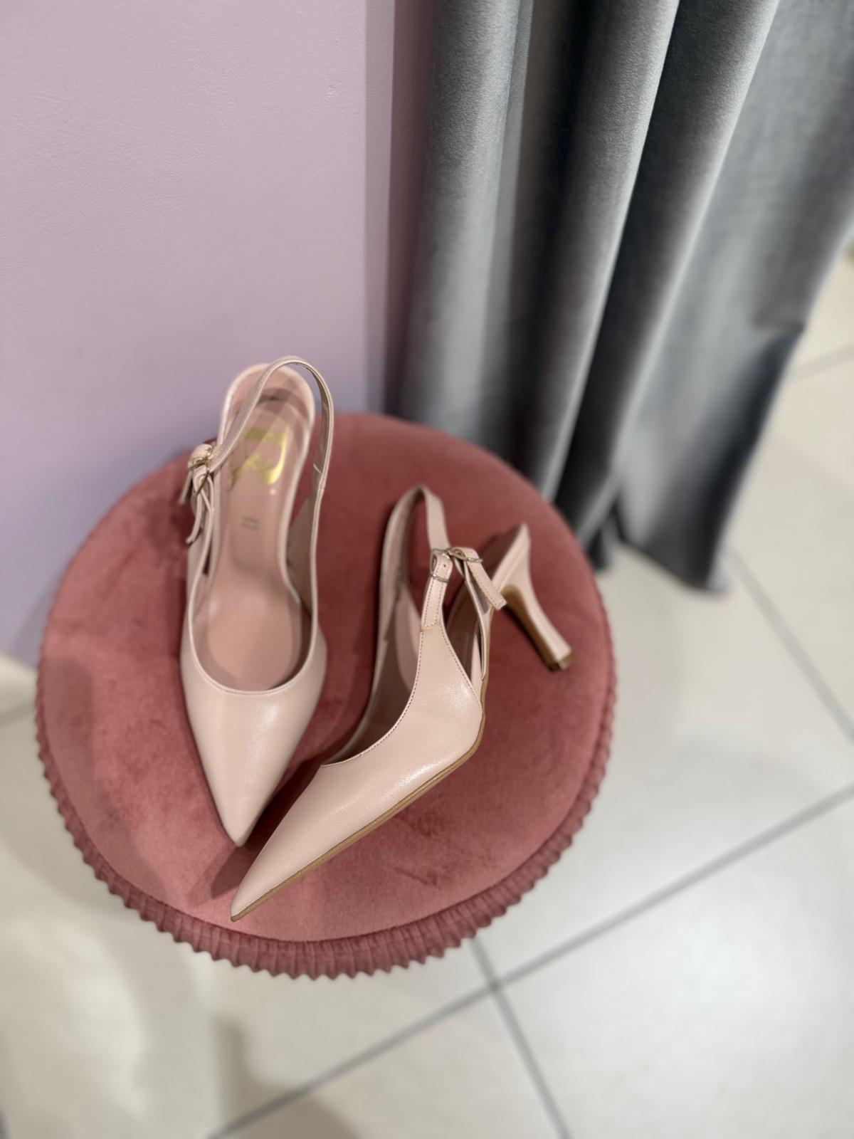 Slingback nude in pelle