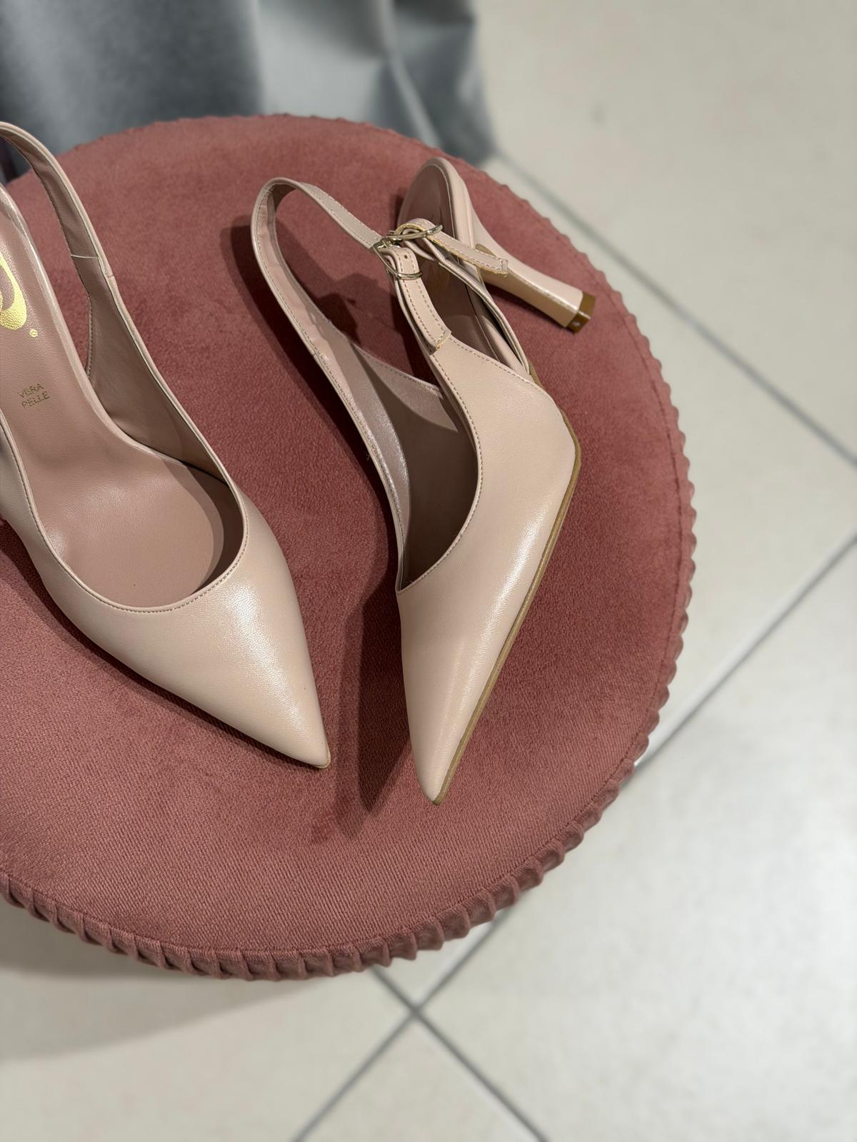 Slingback nude in pelle
