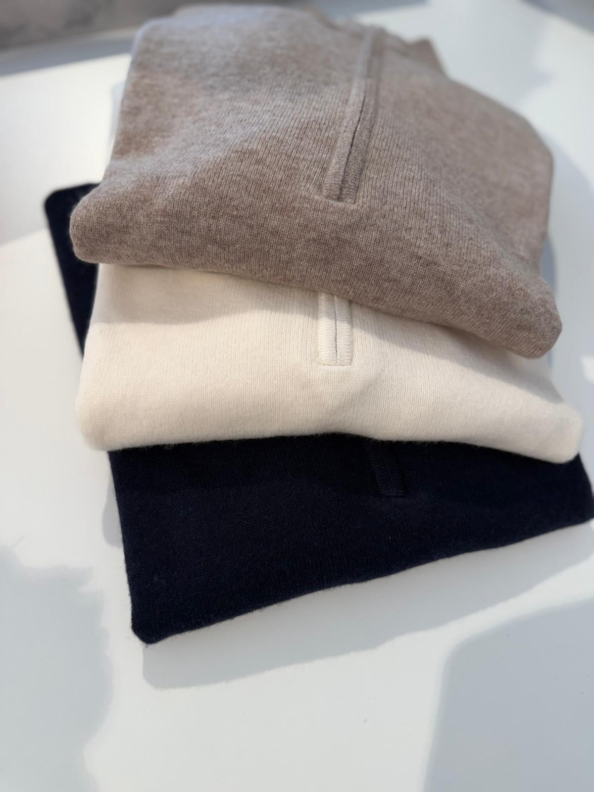 Maglione collo alto con zip