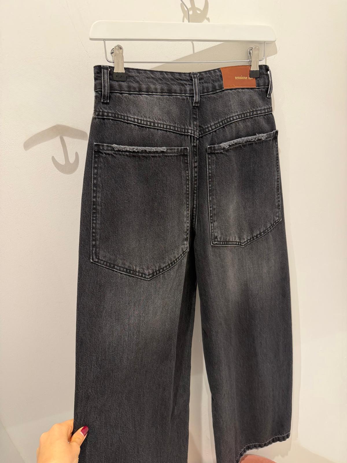 Jeans nero a palazzo