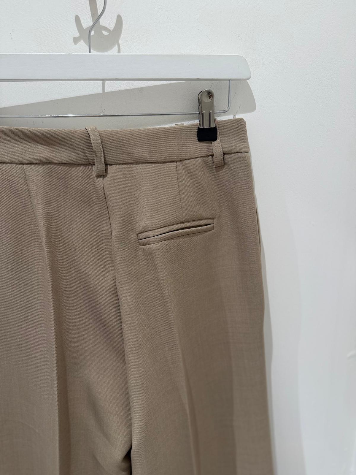 Pantalone ampio tortora