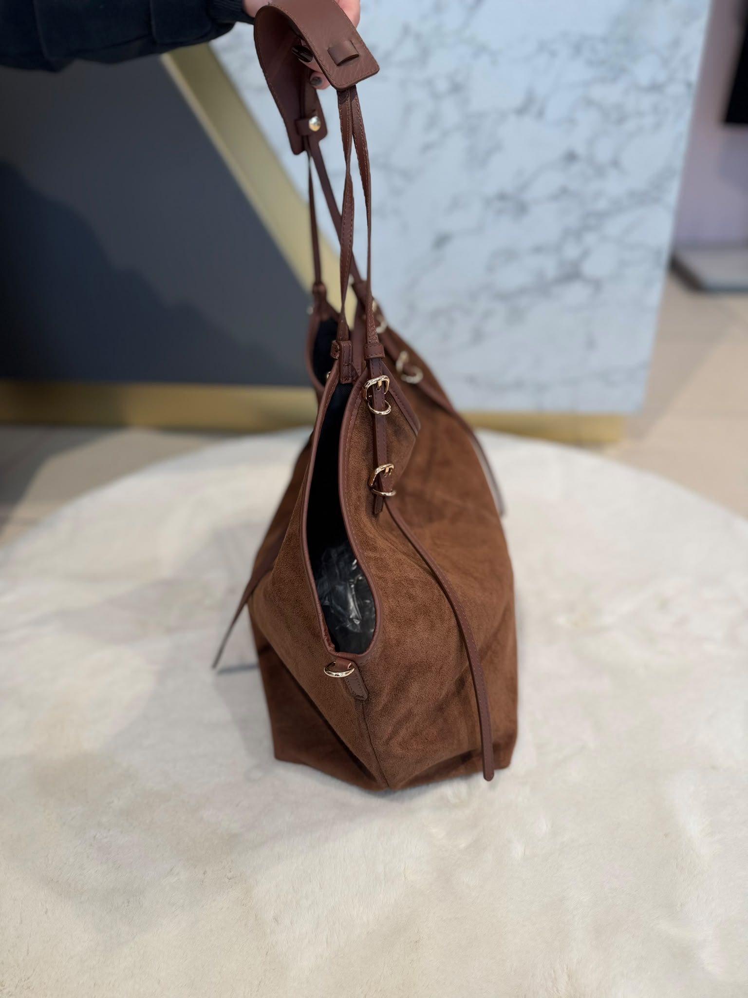 Maxi bag tabacco in pelle scamosciata